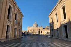 20201230_Christmas-tree-has-arrived-at-Vatican-City-from-Slovenia_Alan-Holdren_1